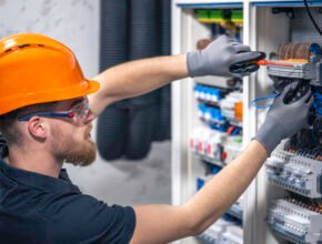 Electrician Jobs in Italy