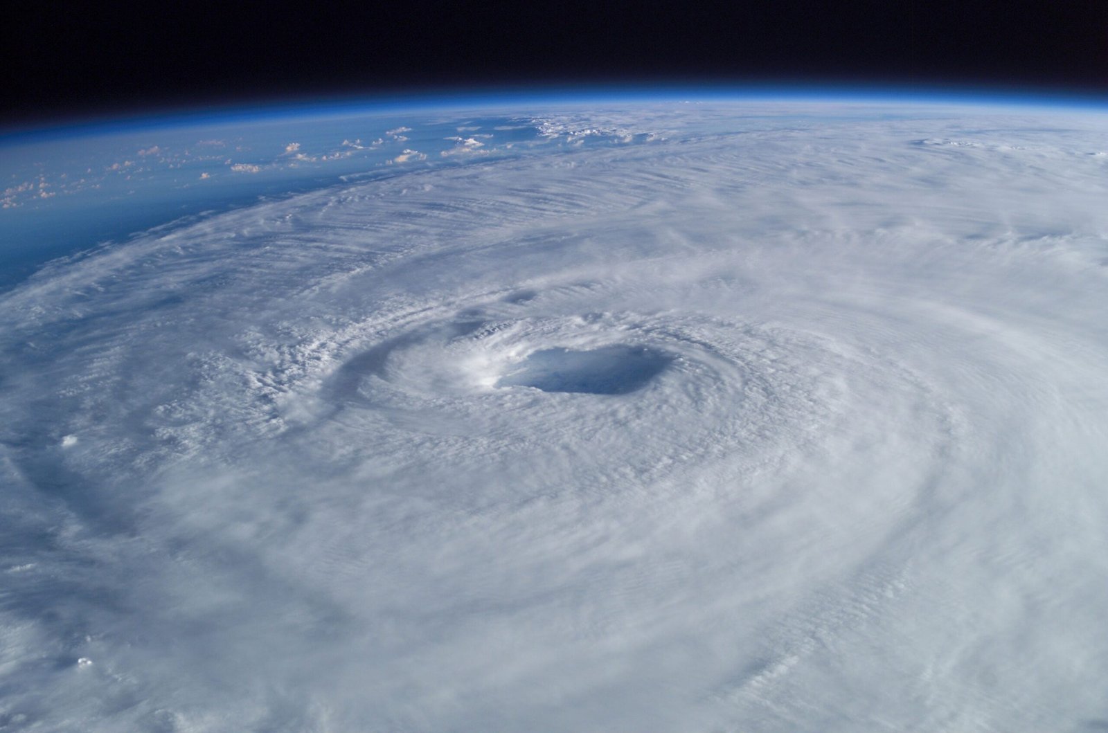 Cyclone Arnab Hits India: Landfall, Damage and What It Means for Karachi and Pakistan