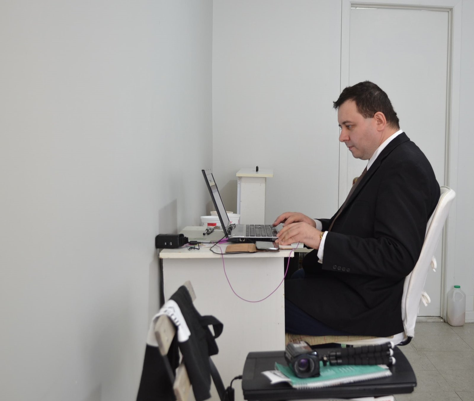 Man using a laptop