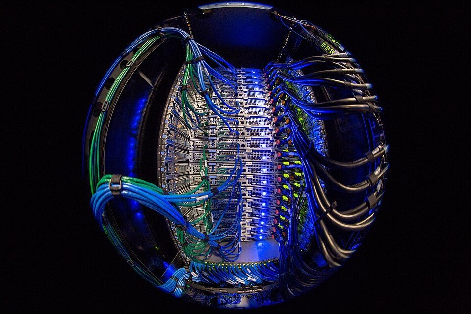 Densely cabled server rack in a data centre