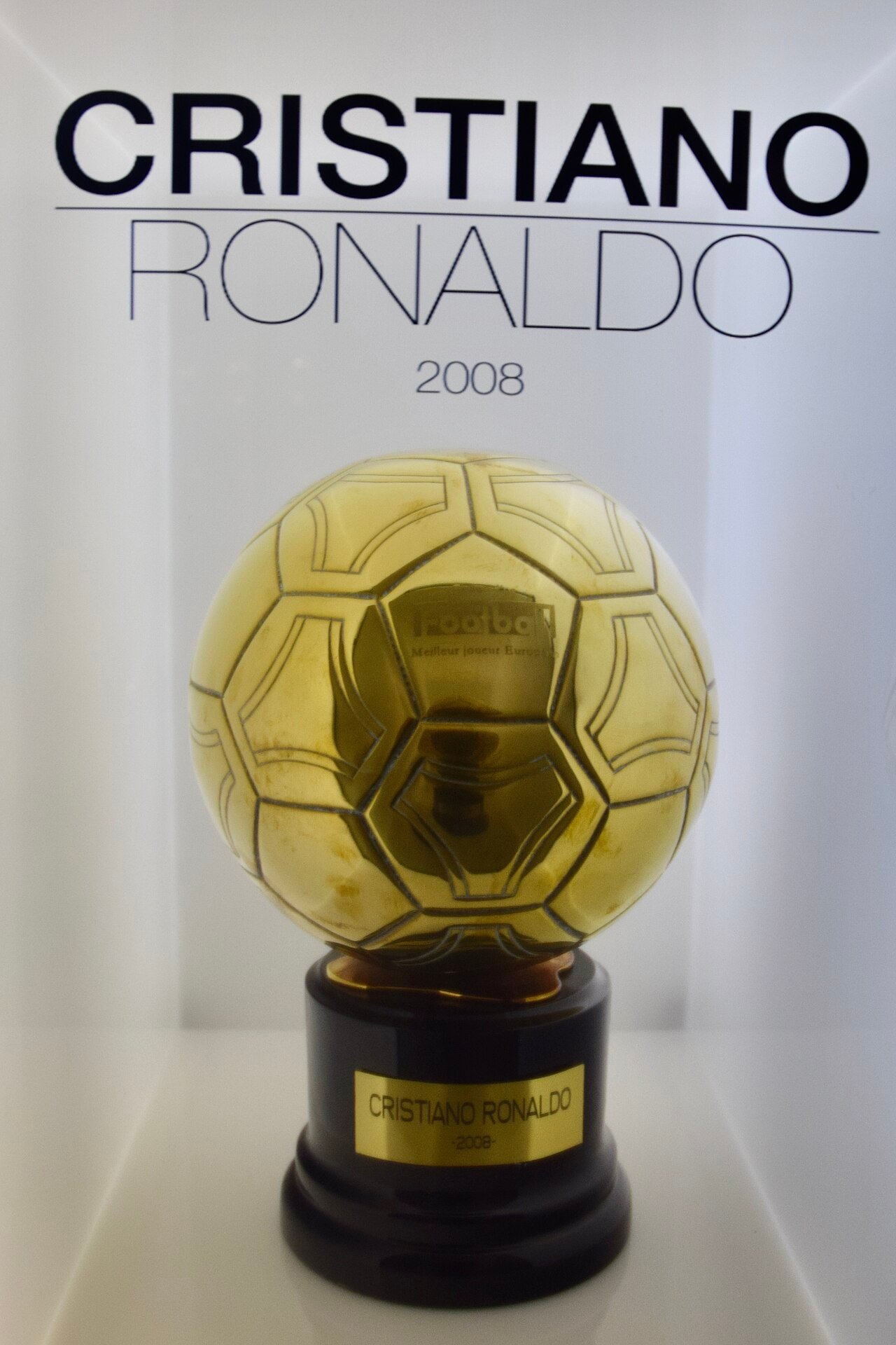Cristiano Ronaldo's 2008 Ballon d'Or trophy on display