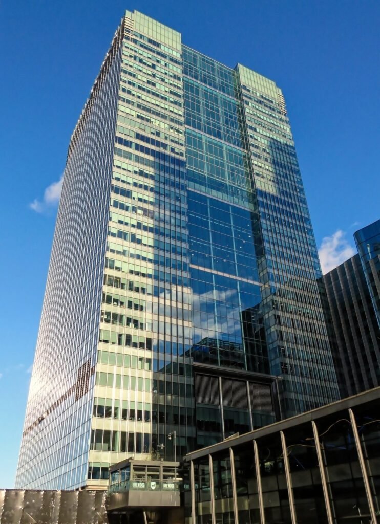 Barclays 5000 Jobs Cut Amid AI Drive: What the Bank Announced and What It Means for Careers