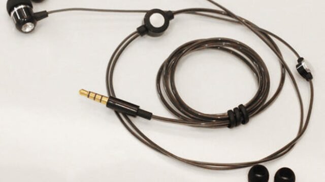 Best Handsfree in Pakistan 2026 — Wired Earphones Price & Reviews
