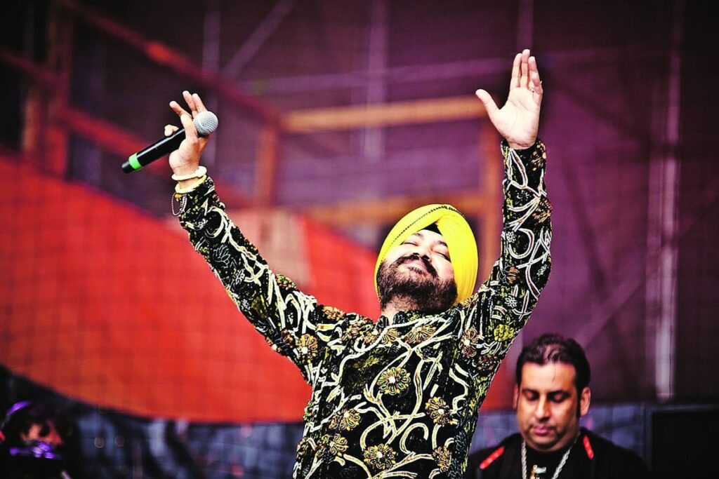 Daler Mehndi Controversy: Minister Accuses Singer of Drunk Performance at Uttarakhand Fair; Badshah Backs Him