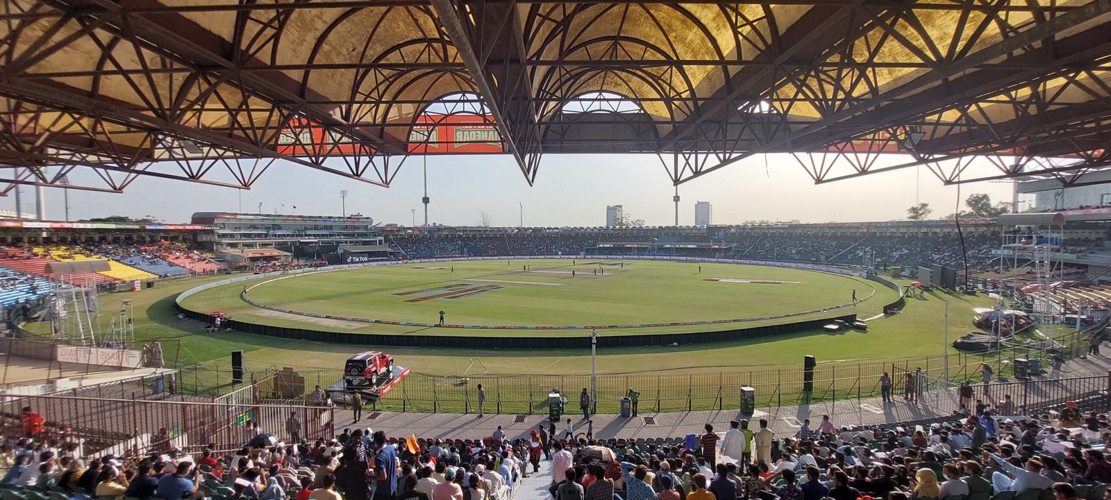 ODI cricket action at Gaddafi Stadium, Lahore — representative photo from a previous Pakistan ODI at the venue