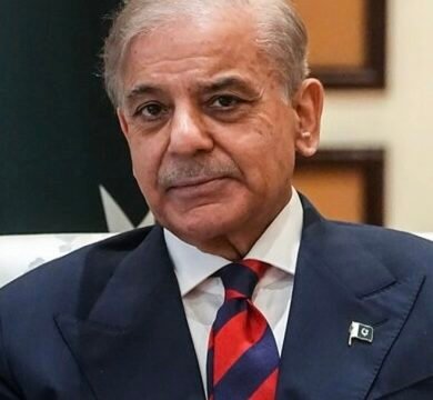 Shehbaz Sharif Welcomes Gauth AI Initiative, 4,000 Free Subscriptions Announced for Pakistan