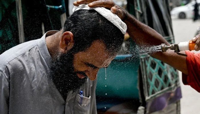 Karachi Temperature to Stay Above Normal in November, Says Met Office