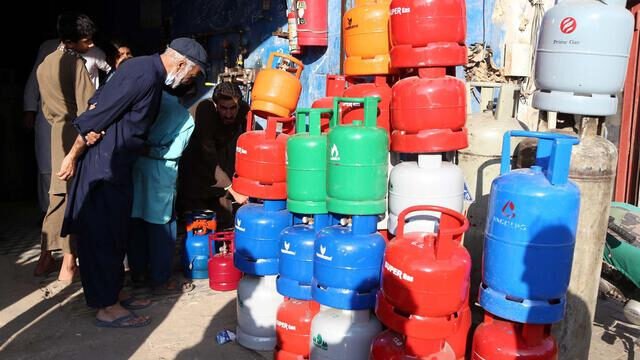 LPG Prices Hit Rs750 Per Kg in Pakistan: Cylinders Cross Rs10,000 as Supply Crisis Deepens