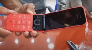 Nokia 2360 Flip: HMD’s New Flip Phone with SOS Button — and One Big 2G Catch