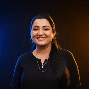 Nadia Afgan on Dar-e-Nijaat: ‘Good Humans Do Exist’ — Actress Compares Family Life to Hit Drama