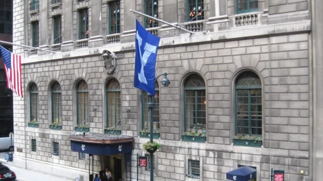 Paklaunch UNConference 26.2 New York: Pakistani Founders Meet 80 Global Investors at the Yale Club