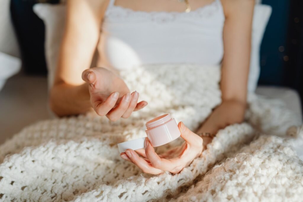 Winter Skincare Routine for Pakistani Weather: A Simple Guide to Soft, Comfortable Skin