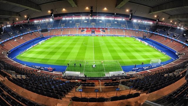 PSG 4-2 Barcelona: Champions League Thriller at the Parc des Princes