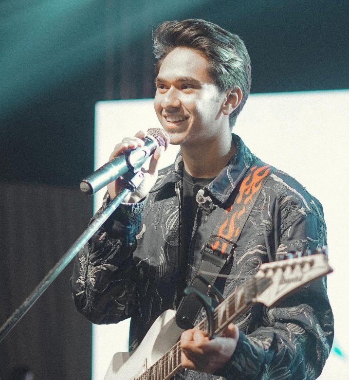 Samar Jafri Walks Off Hyderabad Stage Mid-Concert Over Safety Concerns