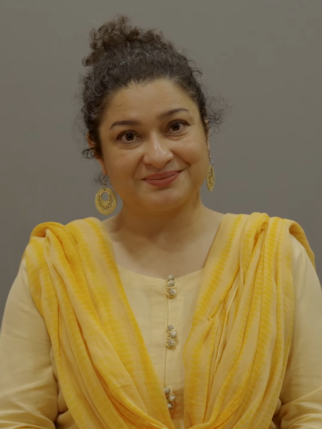 Sania Saeed as Khushbakht in Dar-e-Nijaat drama