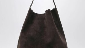 Suede Slouchy Shoulder Bags Are the Season’s ‘It Pieces’