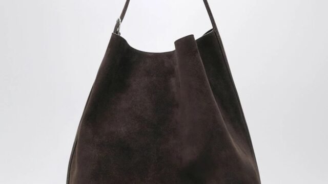 Suede Slouchy Shoulder Bags Are the Season’s ‘It Pieces’