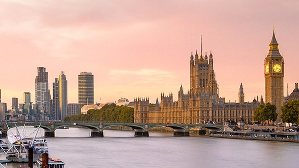 UK Graduate Visa Slump 2026 — Dependent Restrictions Hit Applications